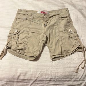 1st kiss khaki shorts